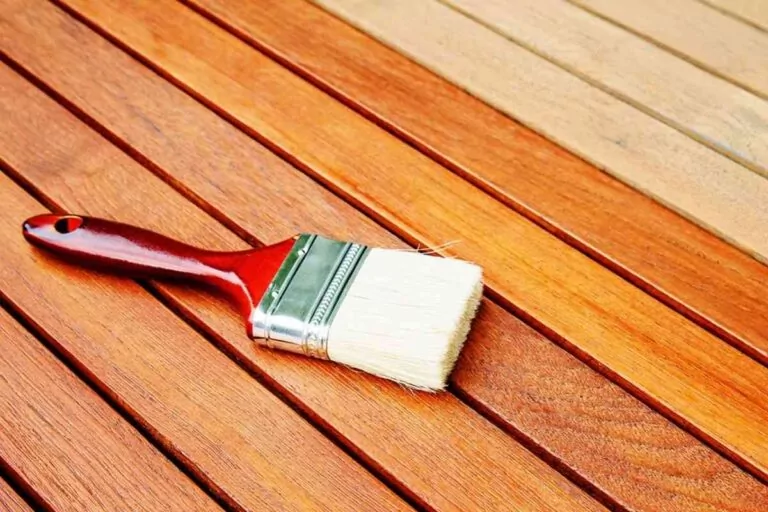 Cores de verniz para madeira: como escolher o tipo e o tom corretos