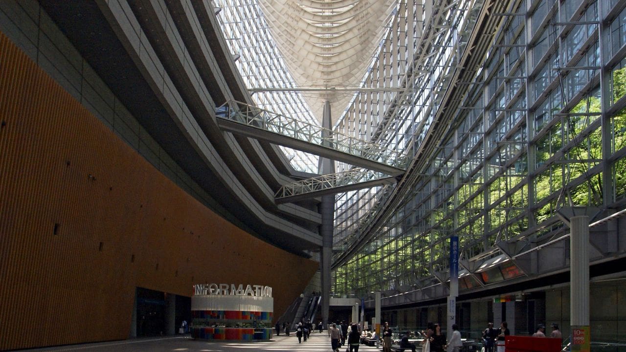 [CHALE] Como o restante do mundo abraçou a arquitetura futurista_ - Tokyo International Forum
